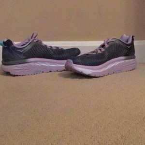 Hoka One One Arahi Dynamic Stability running shoe